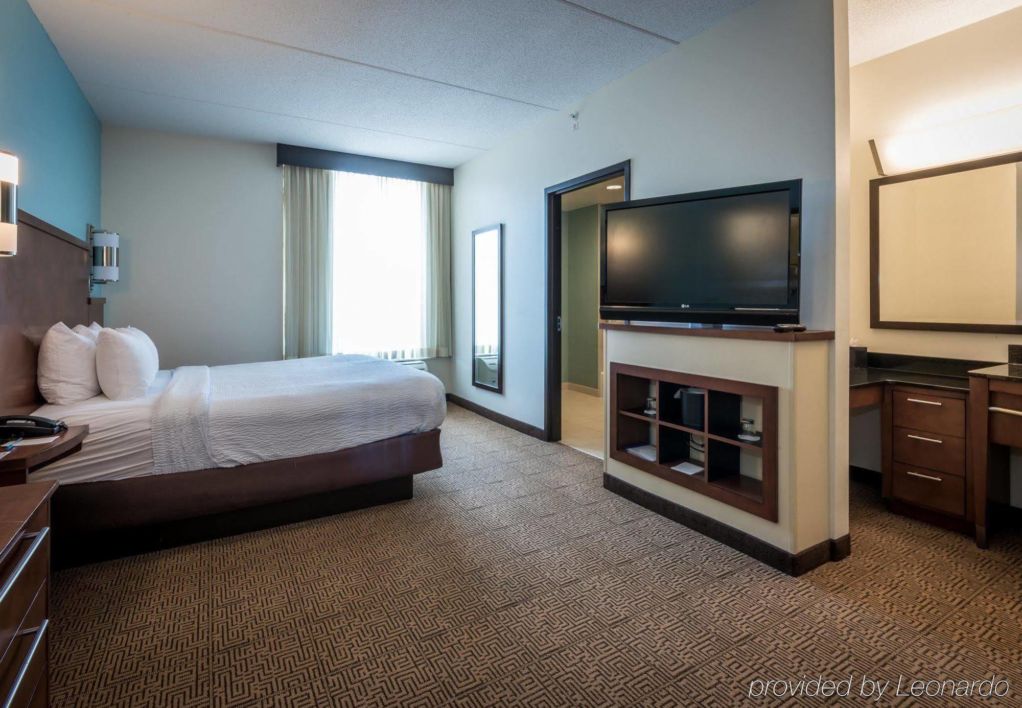 Springhill Suites By Marriott Birmingham Downtown At Uab Exterior photo